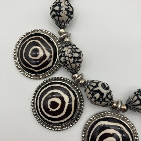 Vintage Tribal Style Bib Necklace Black & White Geometric Etched Resin Beads - Picture 2 of 6